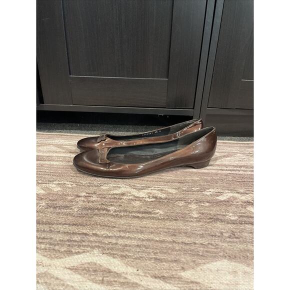 Stuart Weitzman Narrow Flats Size 10 Brown Dressy Casual - Picture 1 of 4